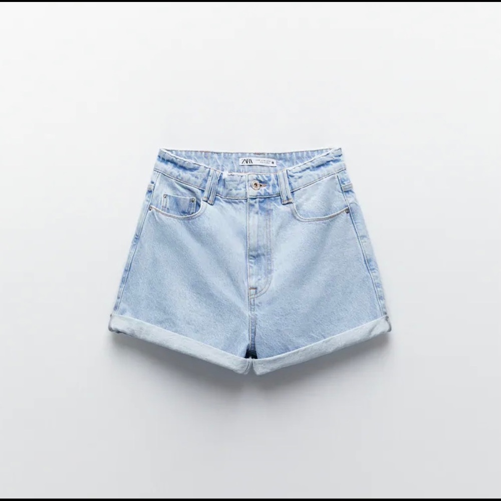 ZARA MOM FIT DENIM SHORTS